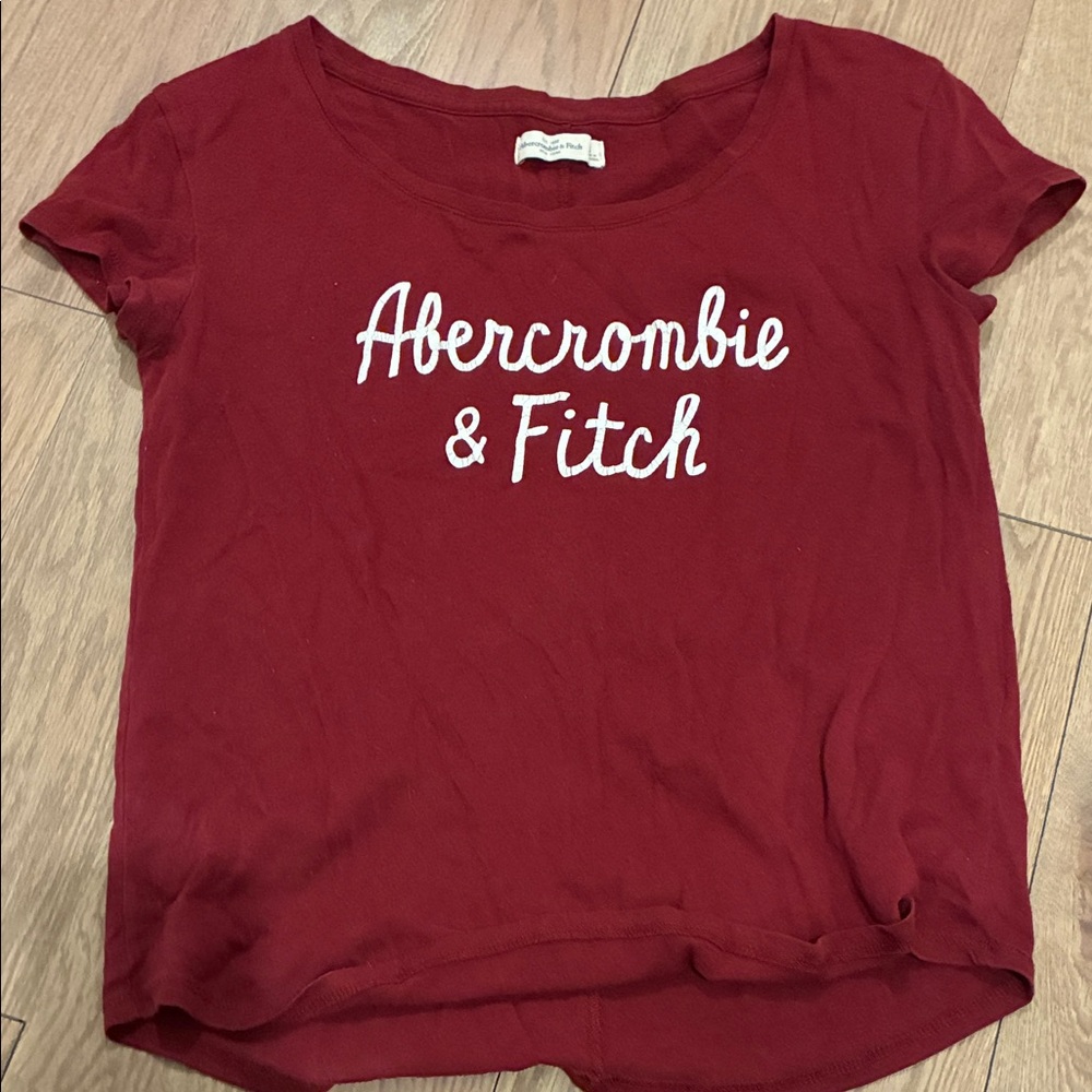 Abercrombie & Fitch Burgundy Short Sleeve Tee